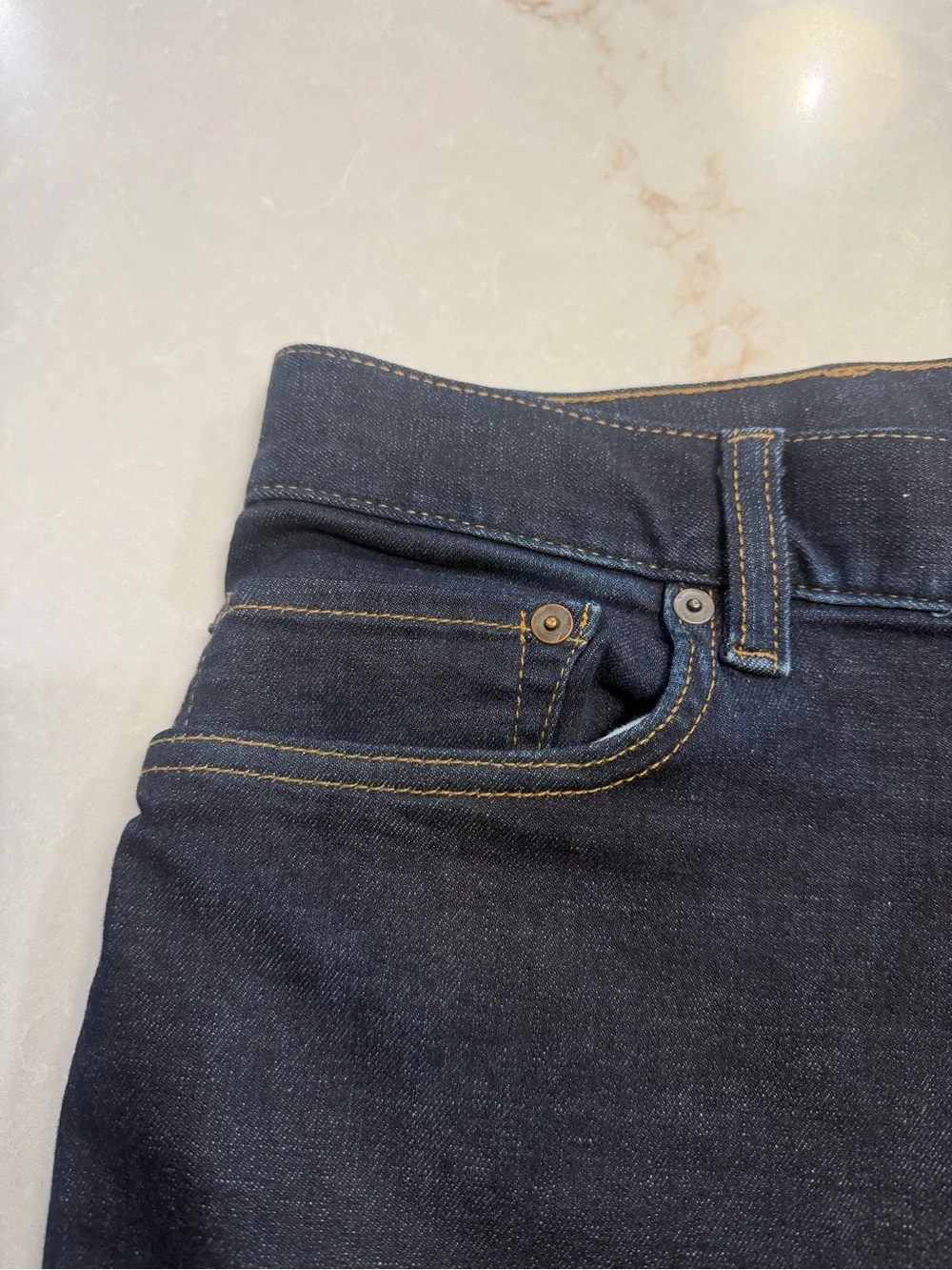 Banana Republic Men’s Rapid Movement Denim Tapered Dark Wash Jeans Size 38x32